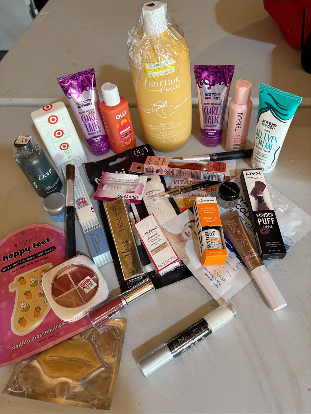 32 pieces beauty lot